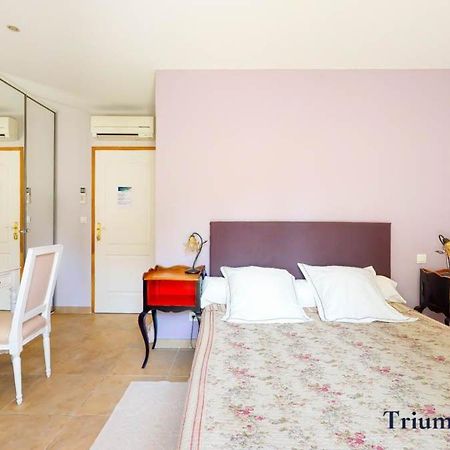 Relais De L'Alsou- Piscine Bed & Breakfast Labastide-en-Val Екстериор снимка