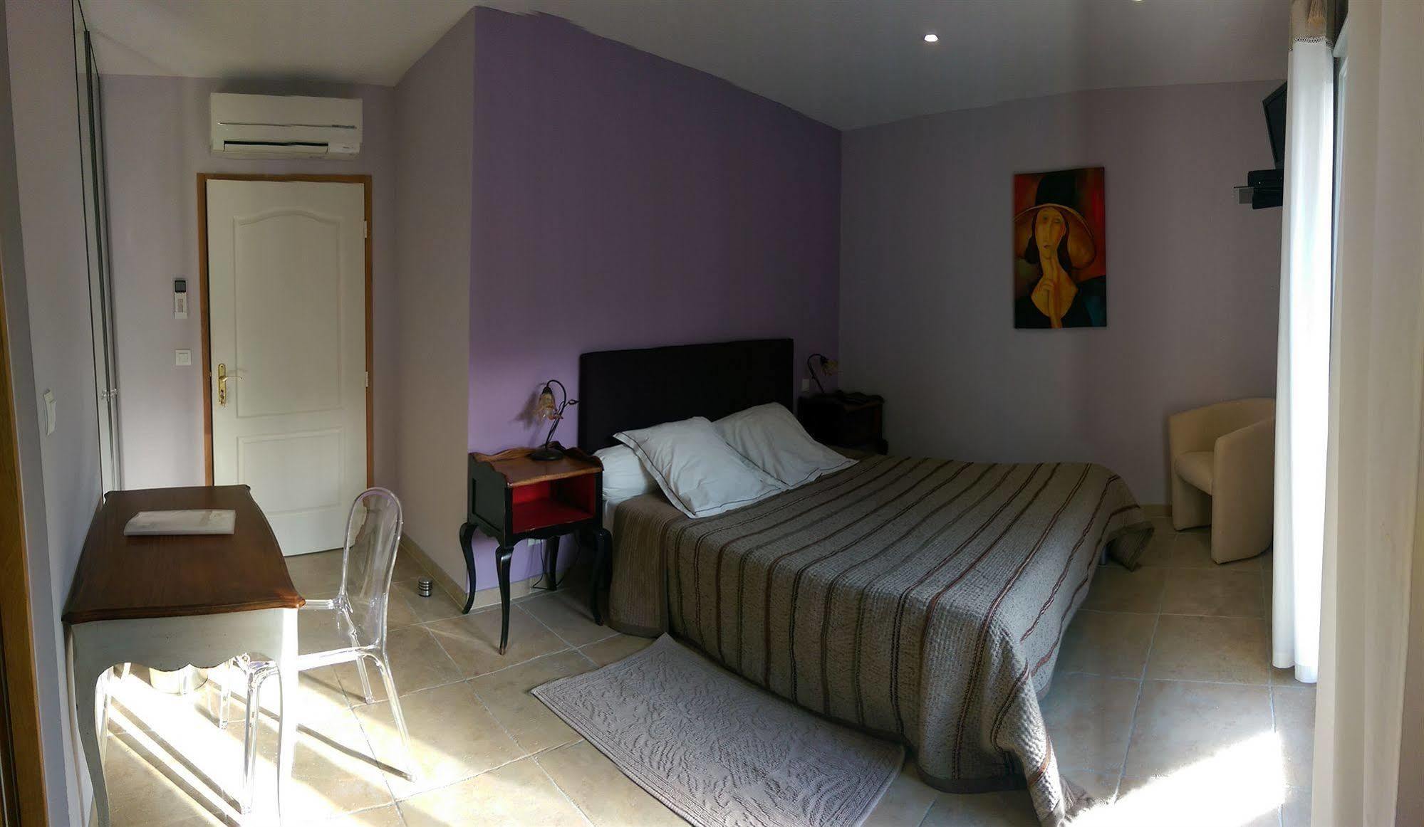 Relais De L'Alsou- Piscine Bed & Breakfast Labastide-en-Val Екстериор снимка